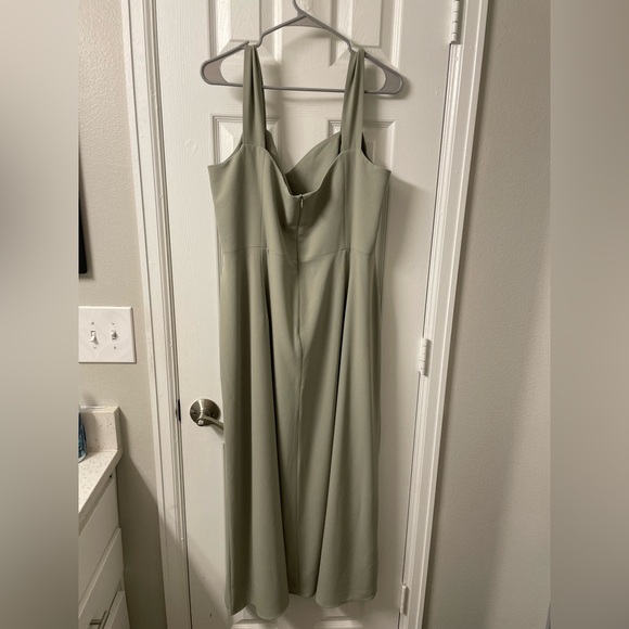 Park & Fifth Green Sleeveless Cowl Neck Maxi Gown - Picture 2 of 4